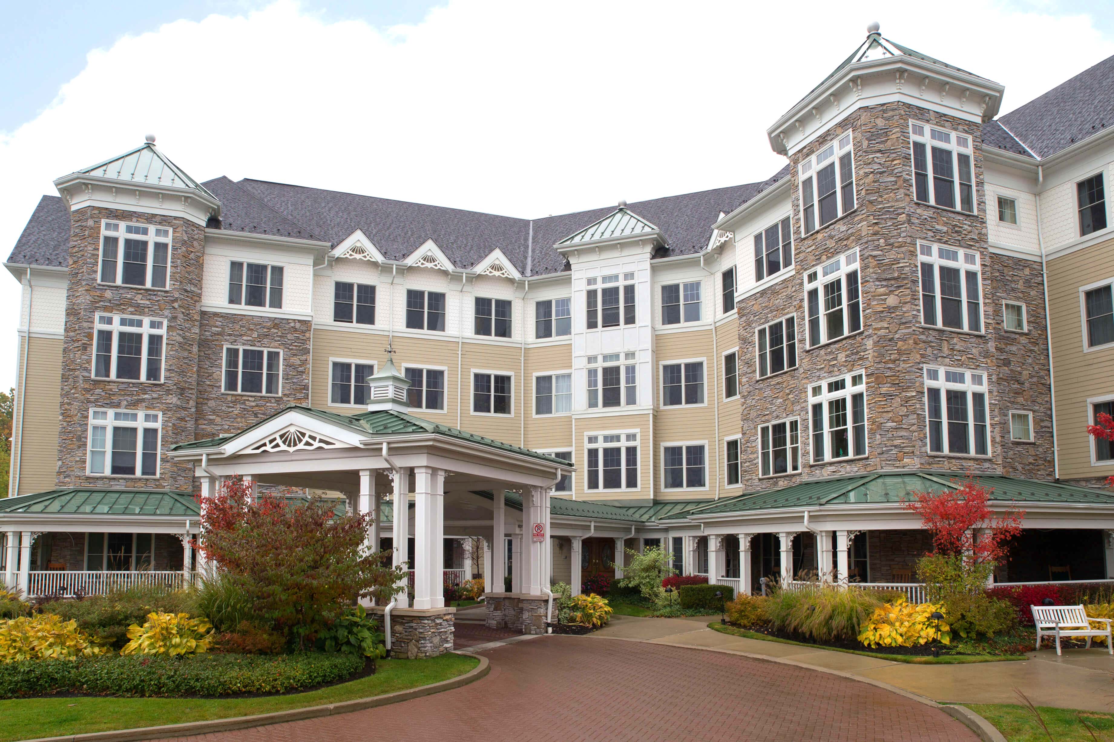 Sunrise of Erin Mills | Exterior