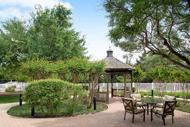 Sunrise of Plano | Garden