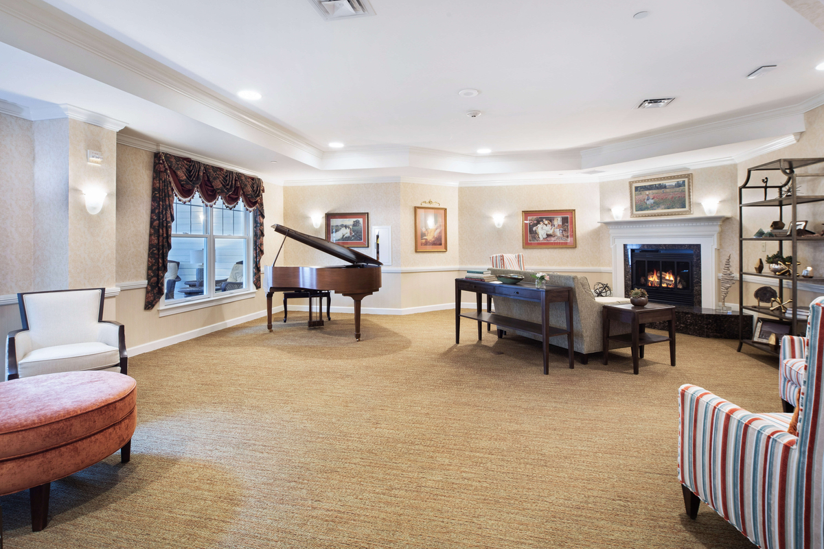 Living Room | Sunrise of Dresher