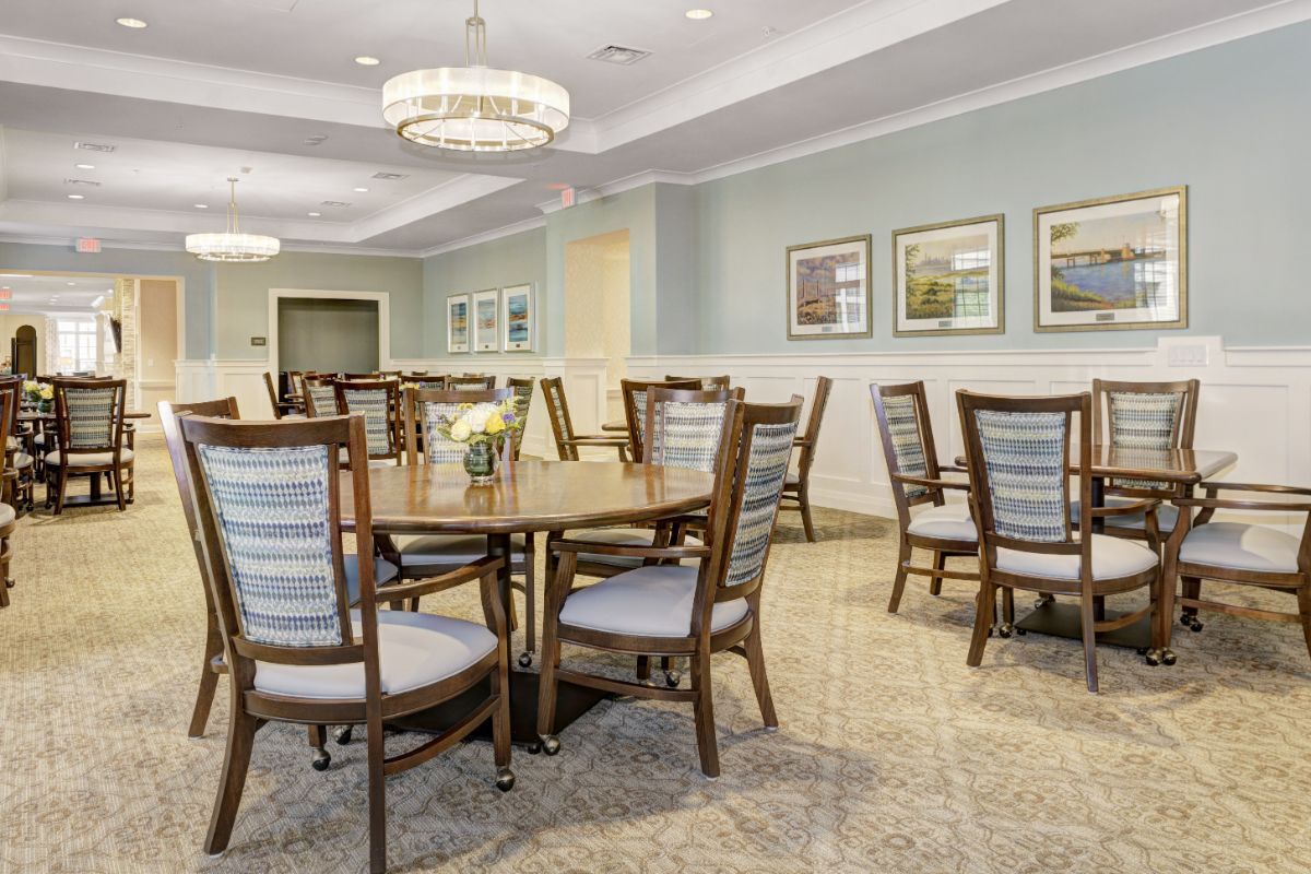 Sunrise of Summit Dining Room