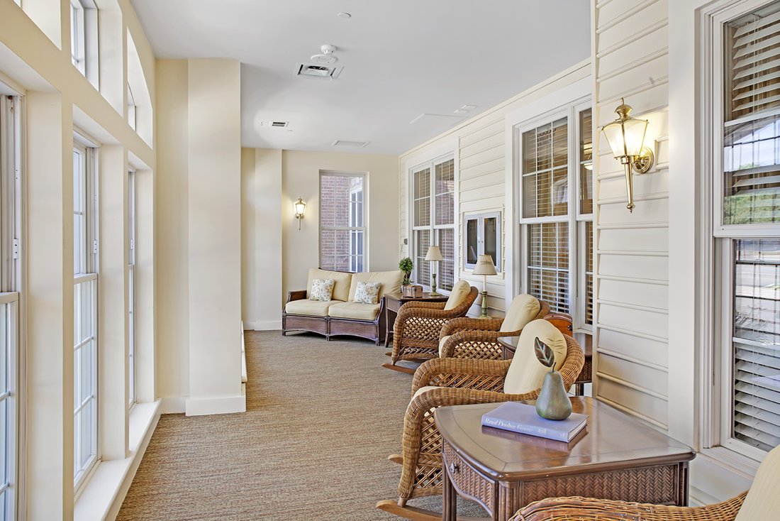 Sunrise of Grosse Pointe Woods | Porch