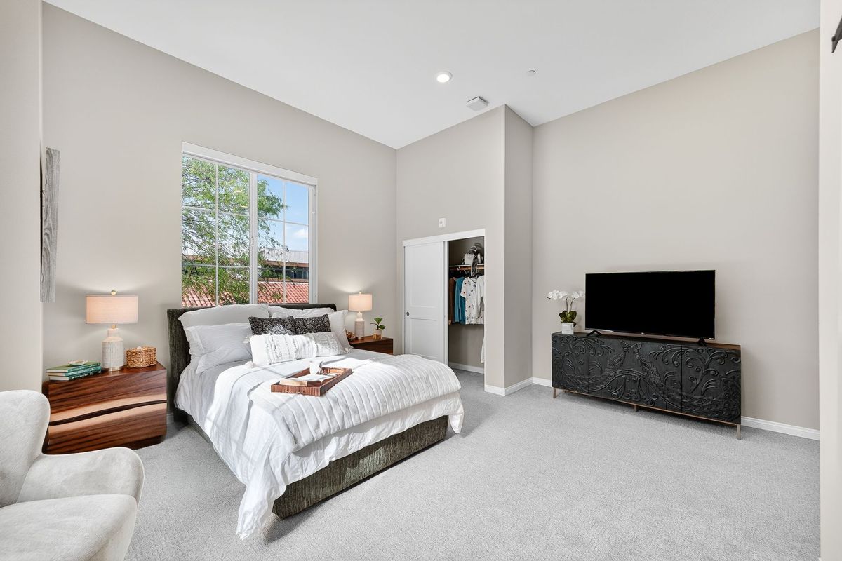 Suite Bedroom | Varenita of Westlake