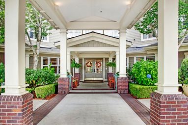 Exterior Entrance | Sunrise of Bellevue