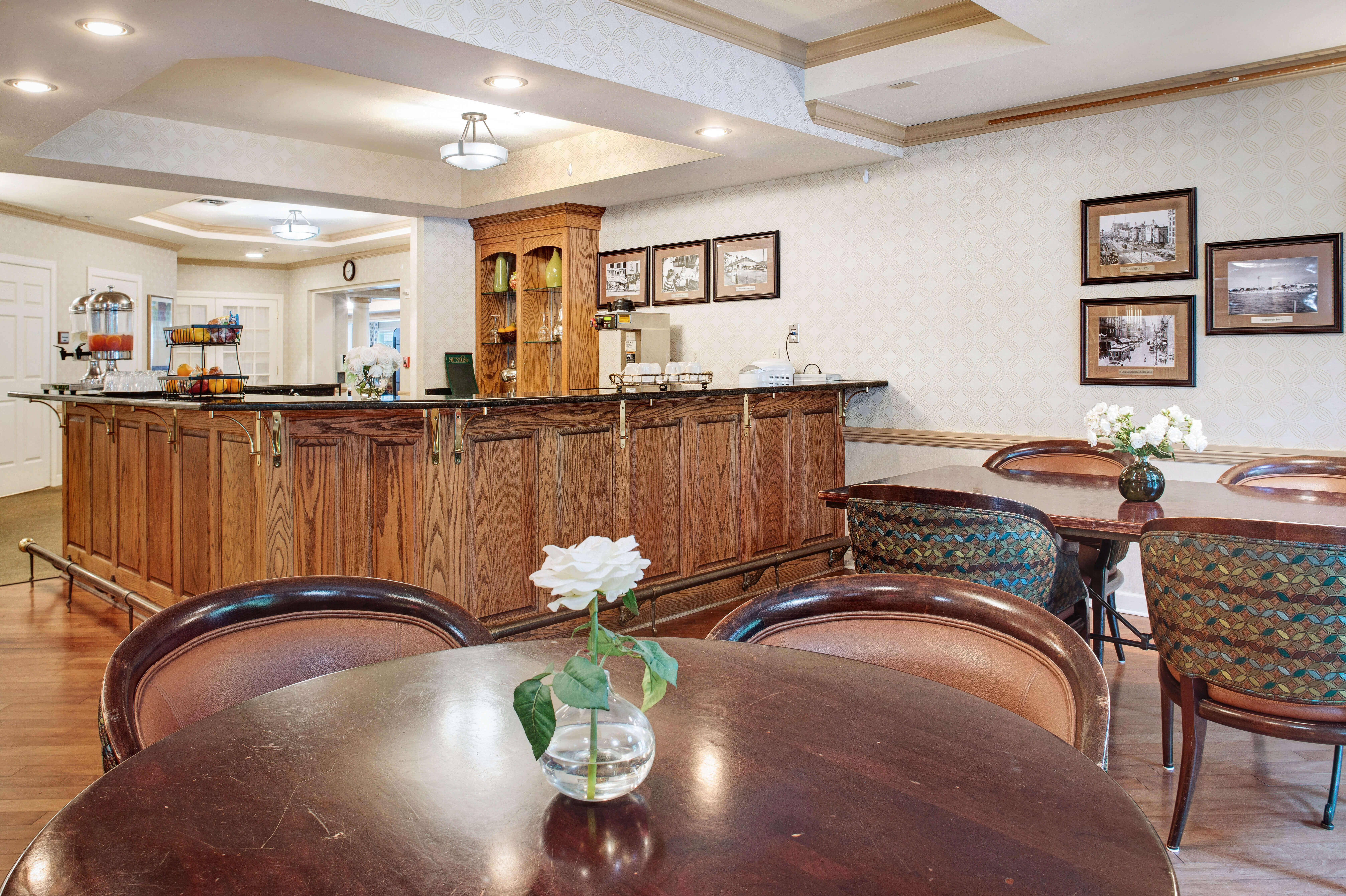 Sunrise of Metairie | Bistro