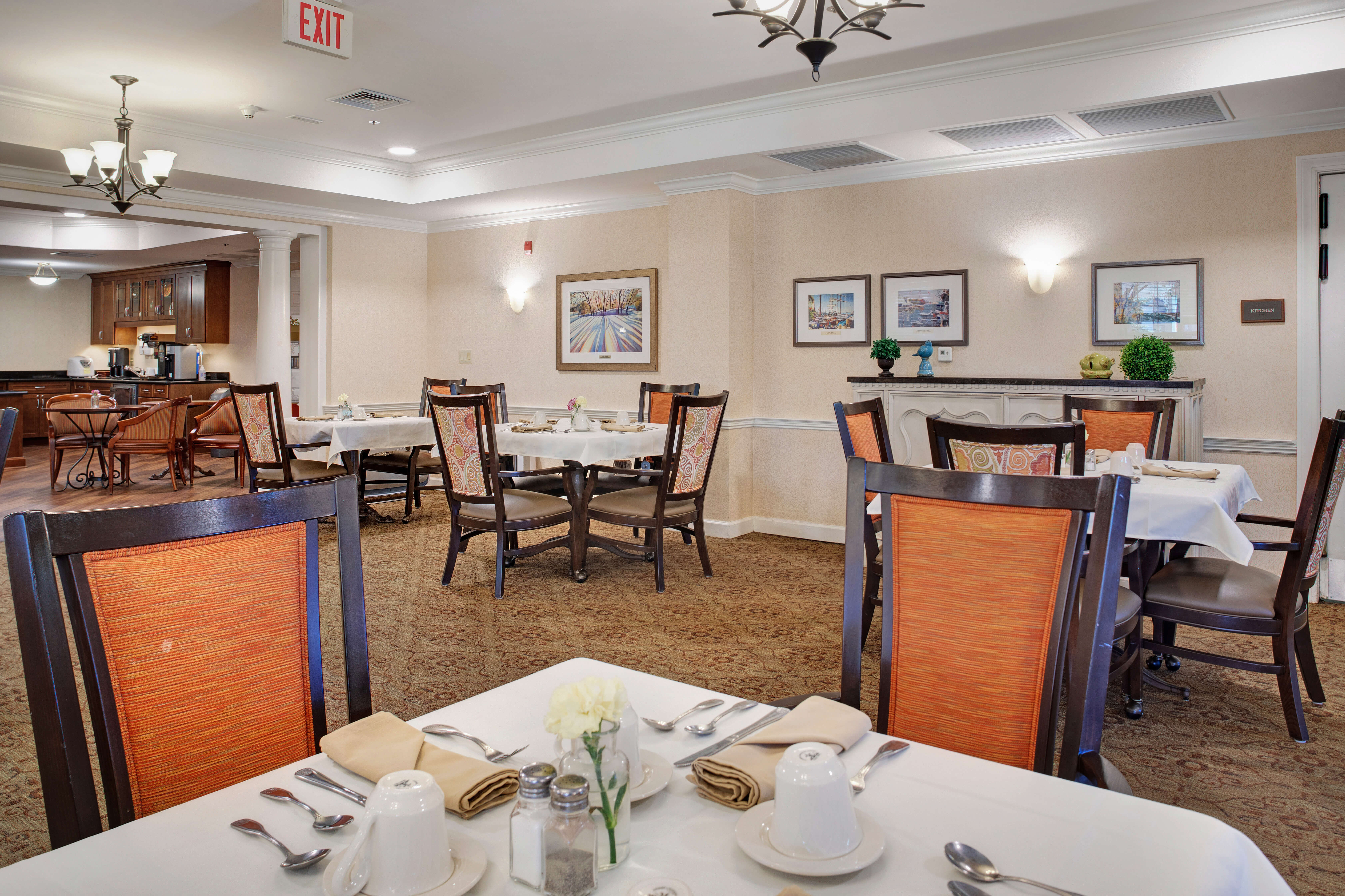 Sunrise of Richmond Hill | Dining Room