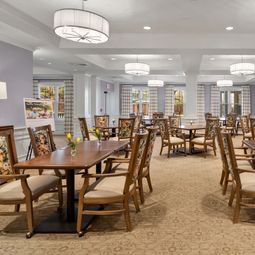 Sunrise of Newton | Dining Room