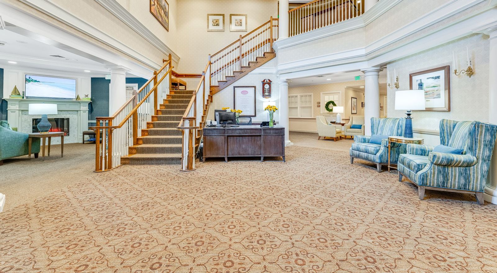 Cohasset | Lobby