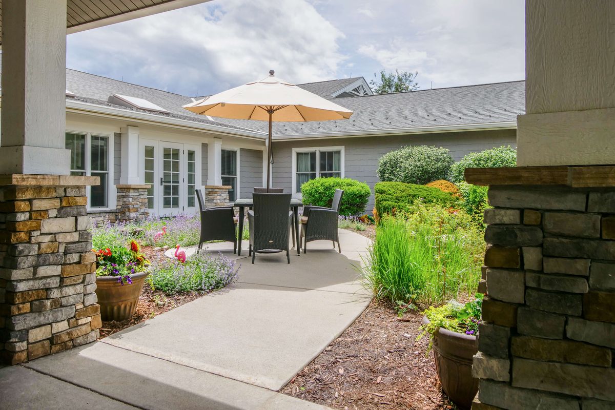 Sunrise of Boulder Courtyard