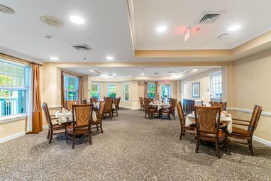 Dining Room | Sunrise of Lafayette Hill