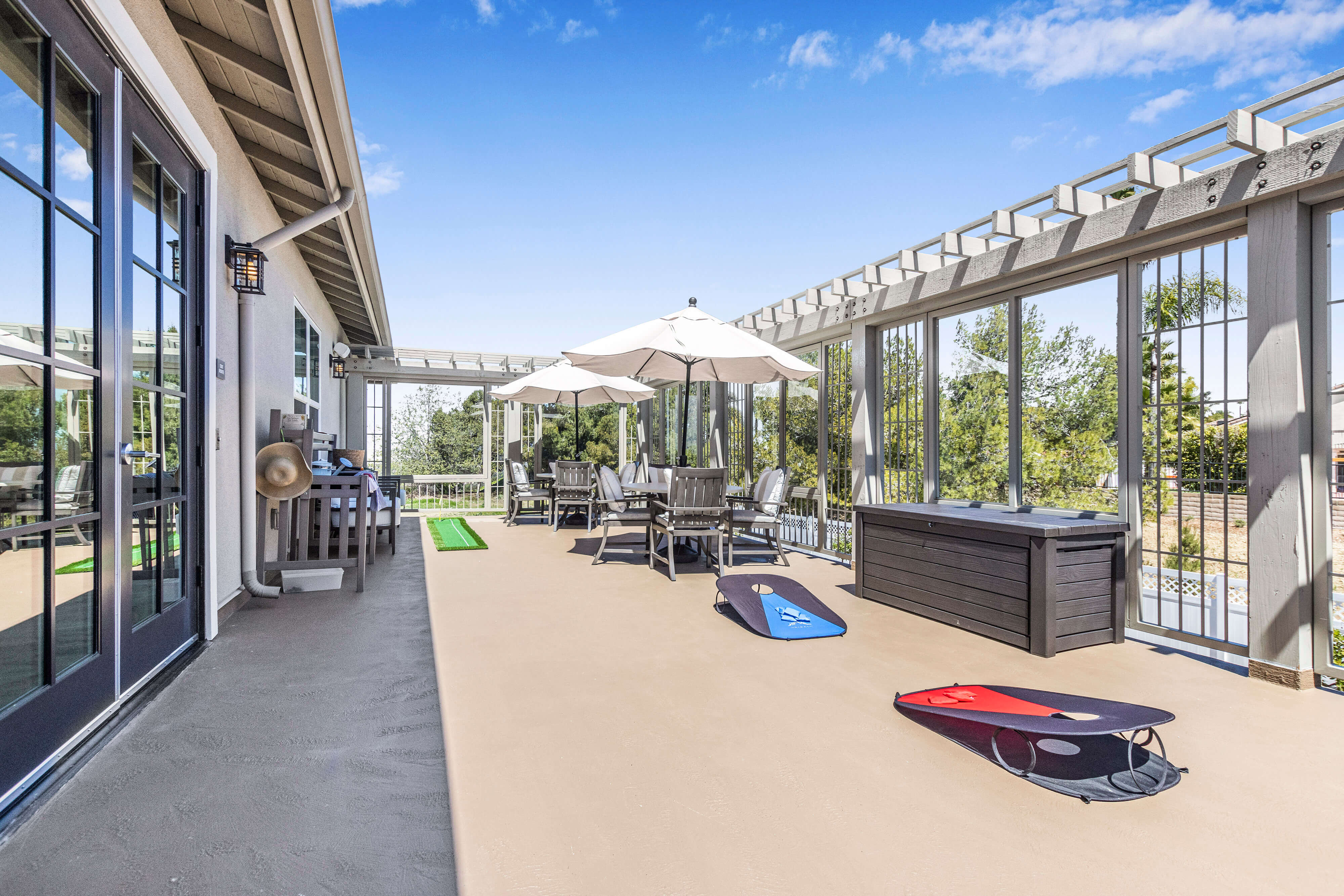 Sunrise of Oceanside | Patio