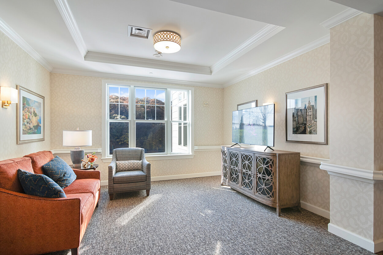 Model Living Area | Sunrise of Staten Island 