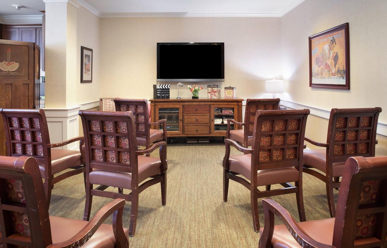 Sunrise of Sacramento I tv room