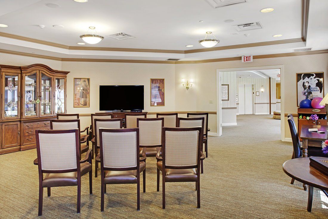 Sunrise of Grosse Pointe Woods Activities Room