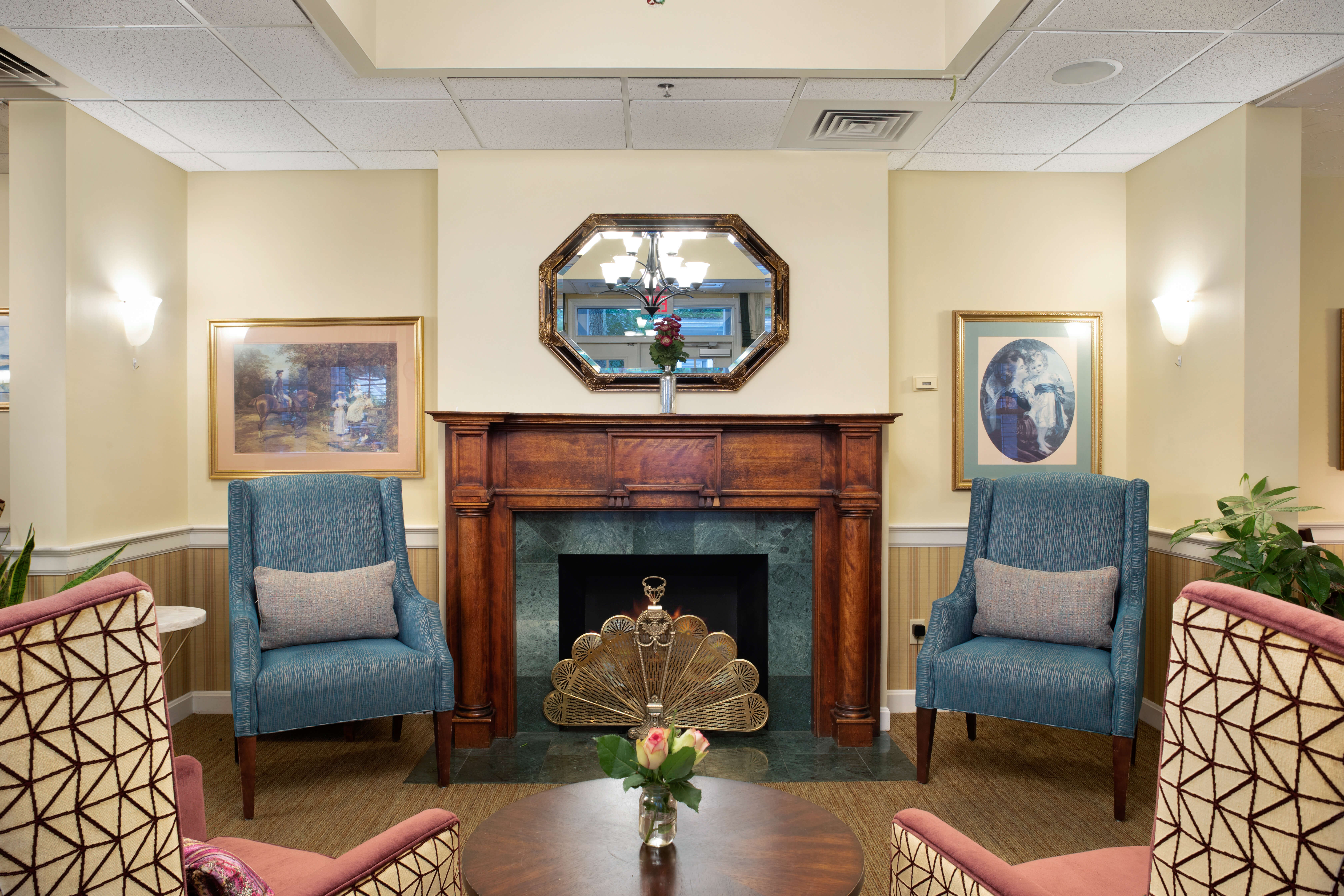 Sunrise at Gardner Park | Living Room