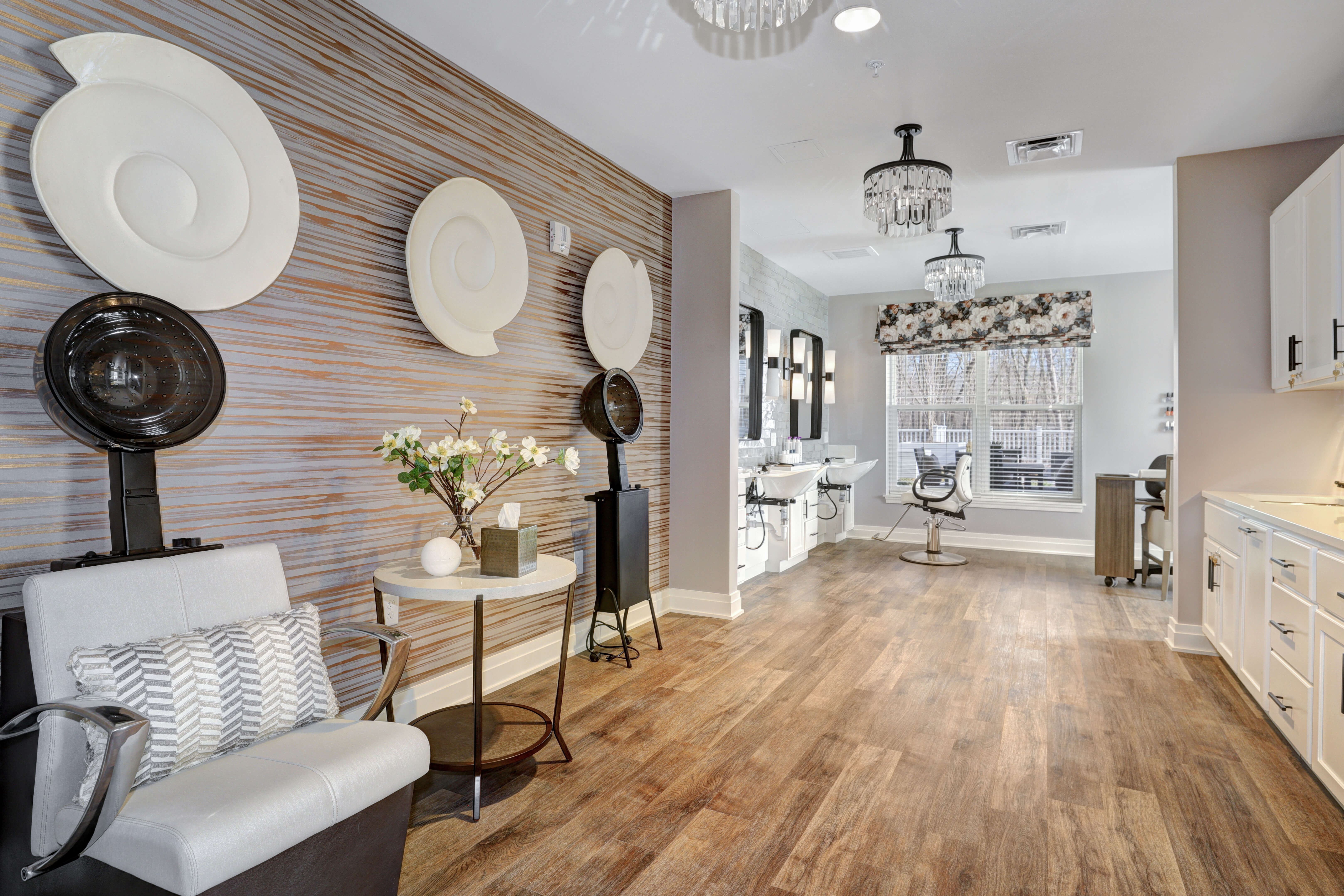 Salon | Sunrise of Livingston