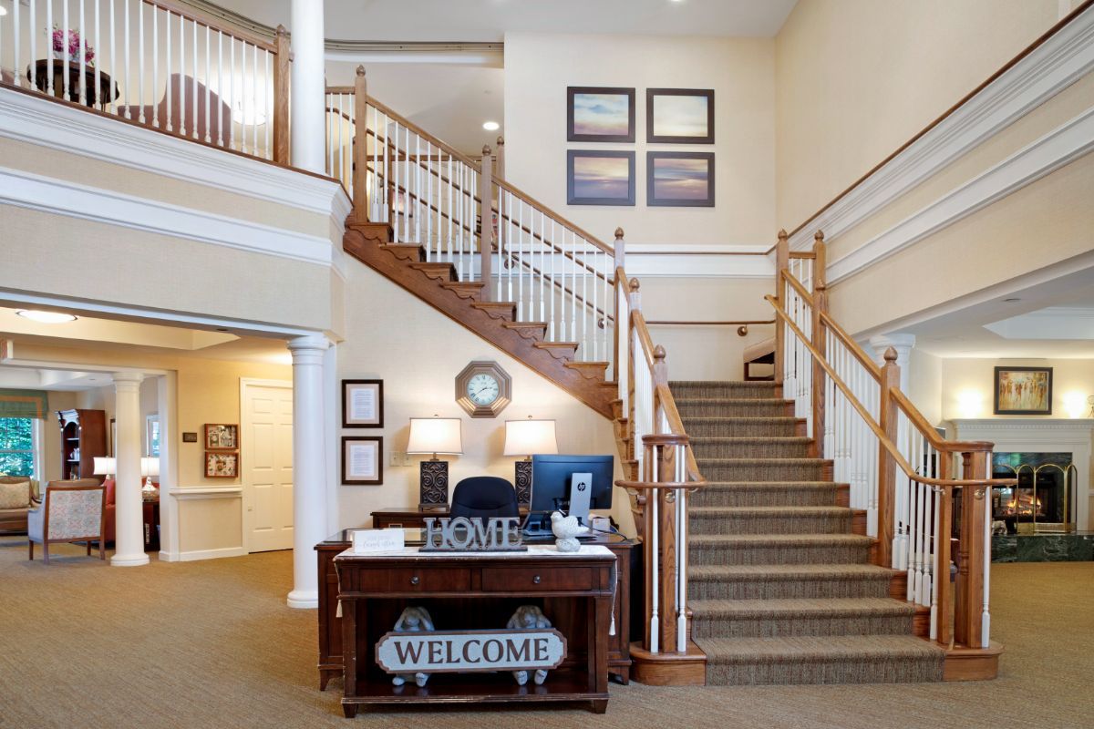 Sunrise of West Babylon Lobby