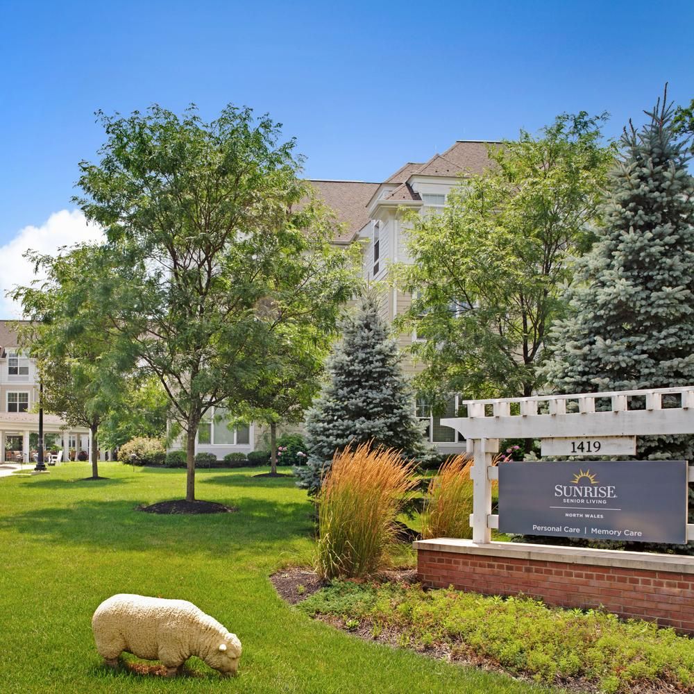 Personal Care & Memory Care in North Wales, PA | Sunrise Senior Living