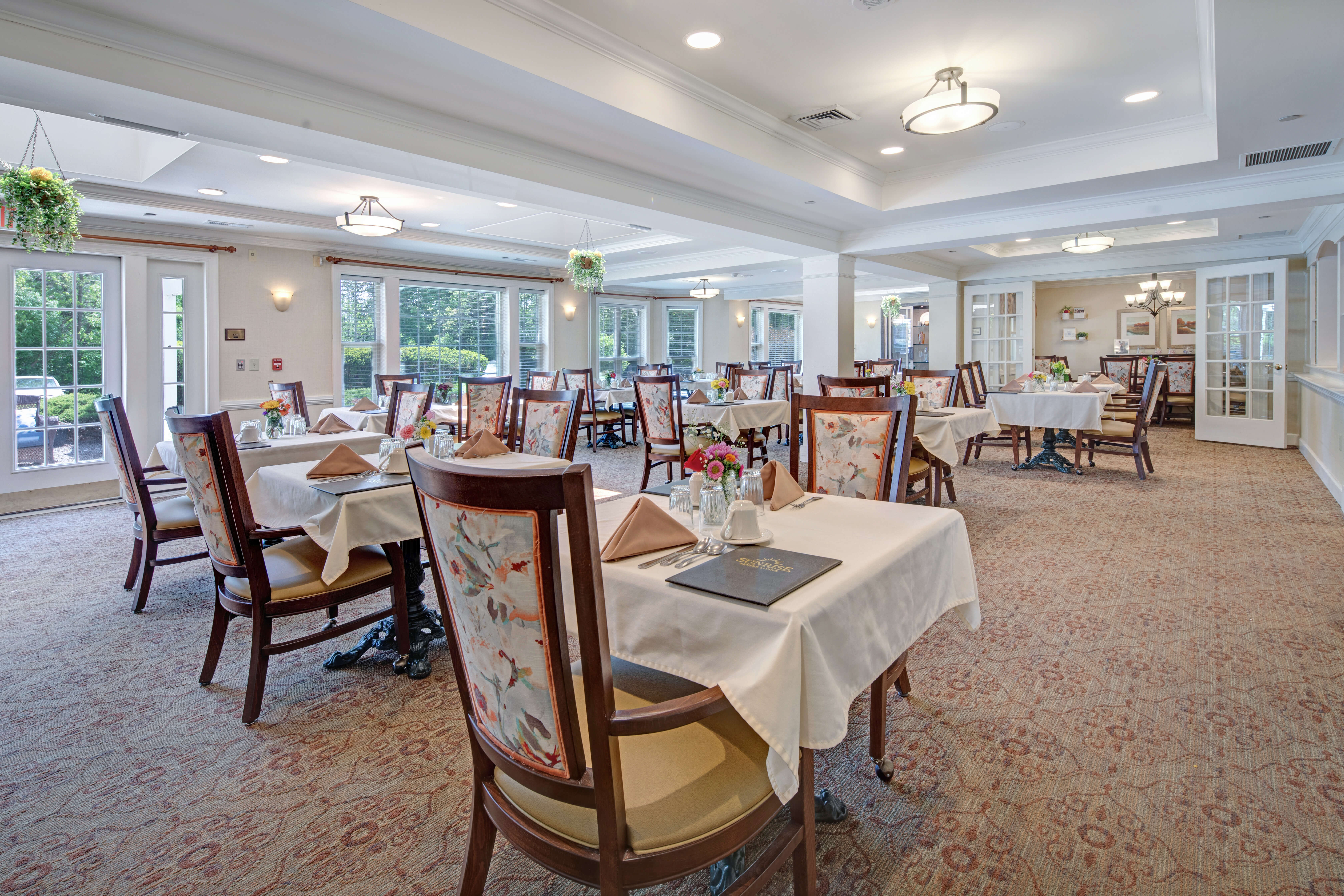 Sunrise of West Bloomfield | Dining