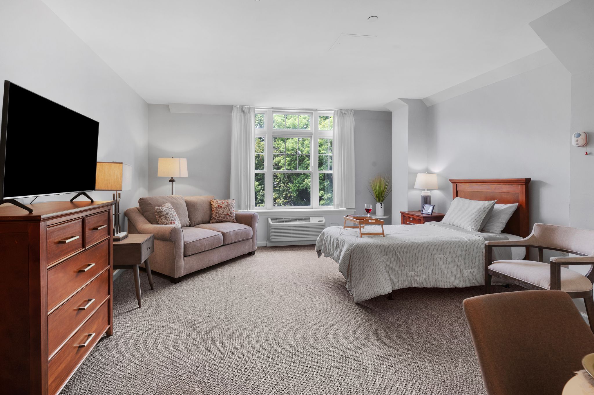 Model Bedroom | Sunrise of Crestwood