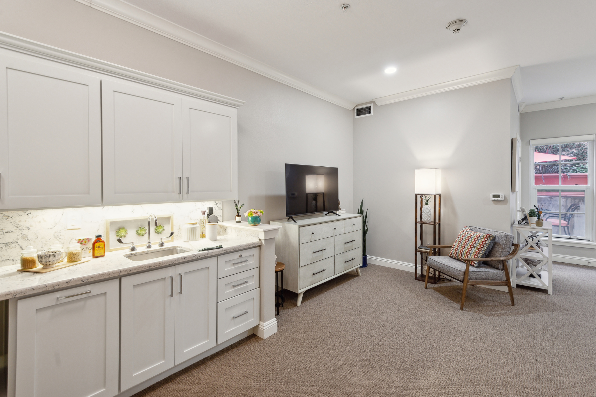 Model Kitchen | Sunrise of Beverly Hills