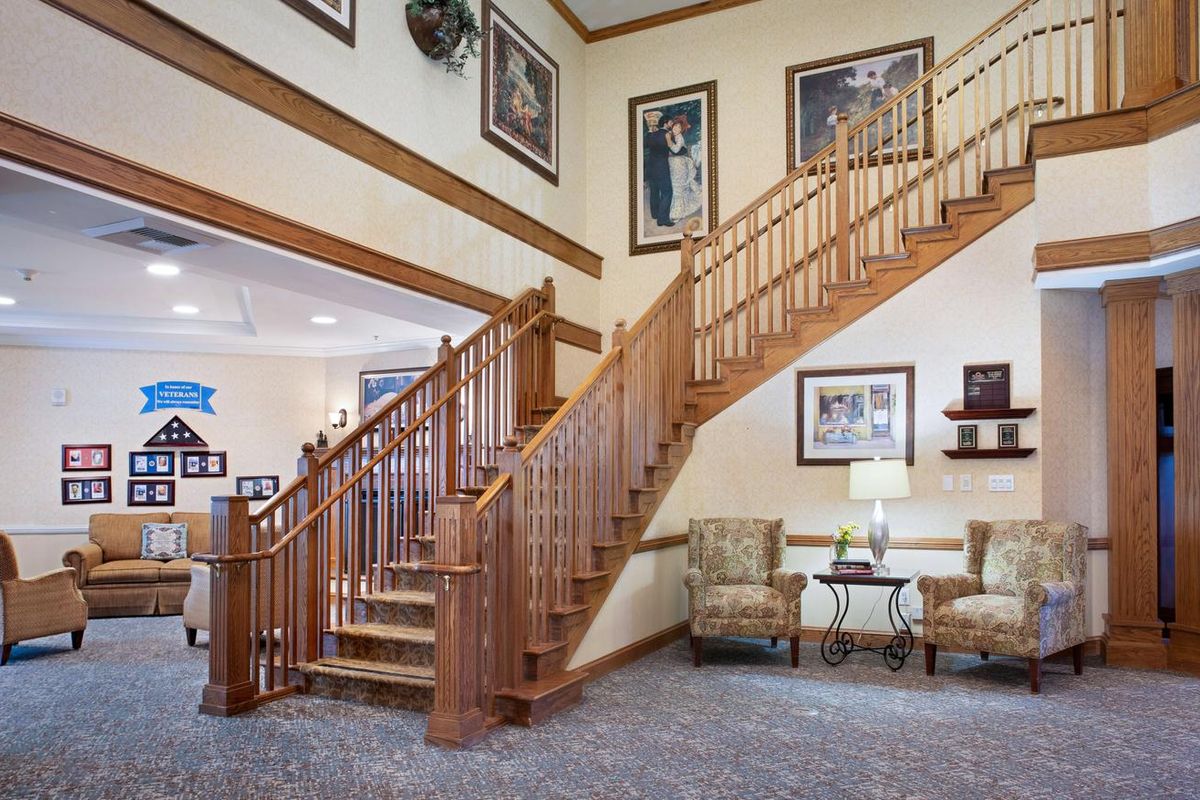 Sunrise of Woodland Hills I stairwell
