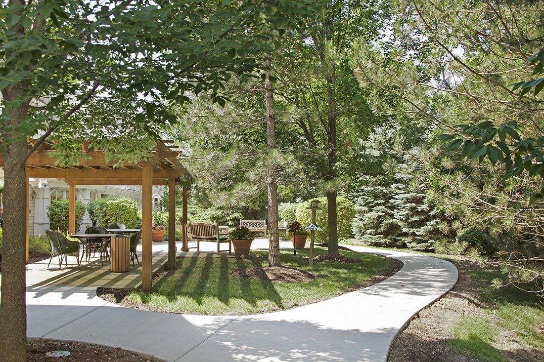 Sunrise of Gurnee Courtyard