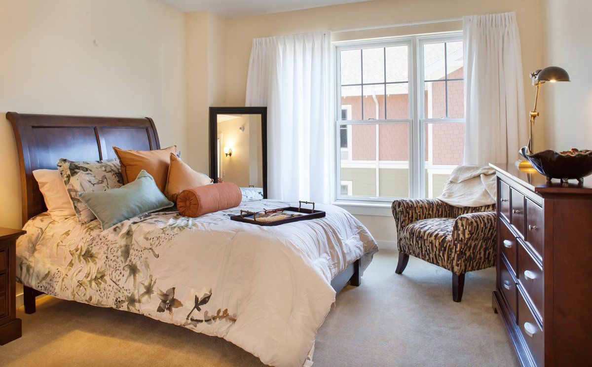 Sunrise at Holladay Suite Bedroom
