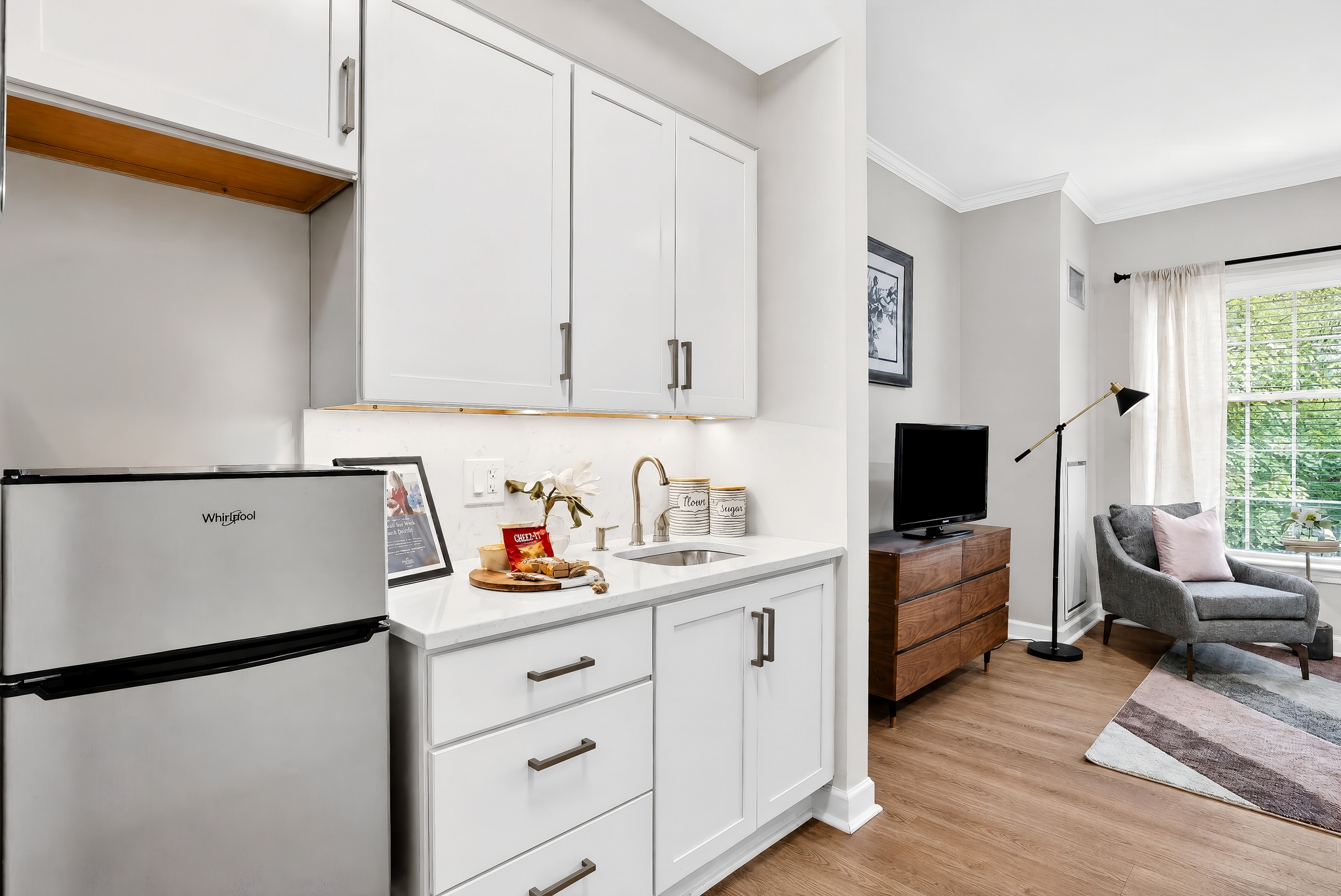Model Kitchenette | Sunrise at Fair Oaks