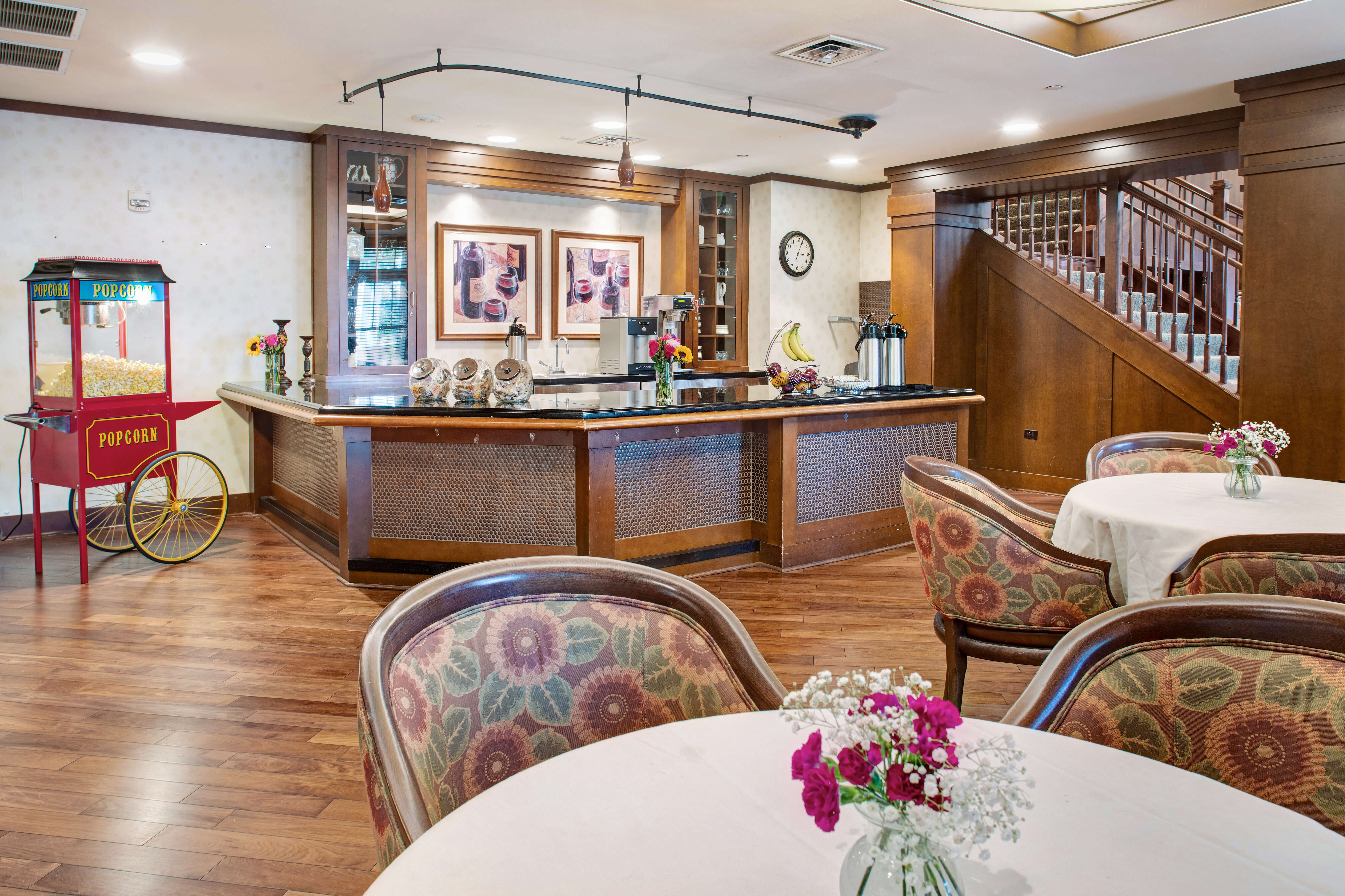 Sunrise of Fountain Square | Bistro