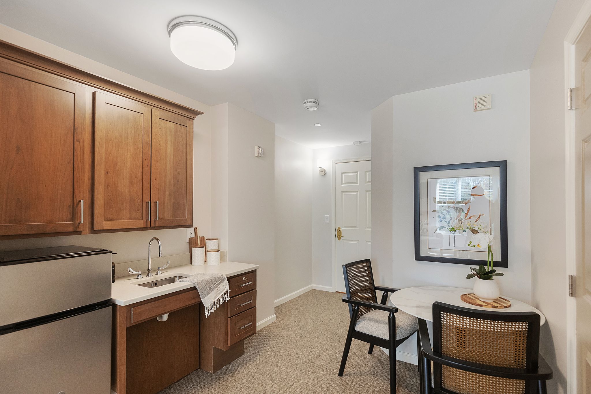 Sunrise of Paramus I Model Kitchenette 