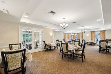 Dining Room | Sunrise of East Meadow