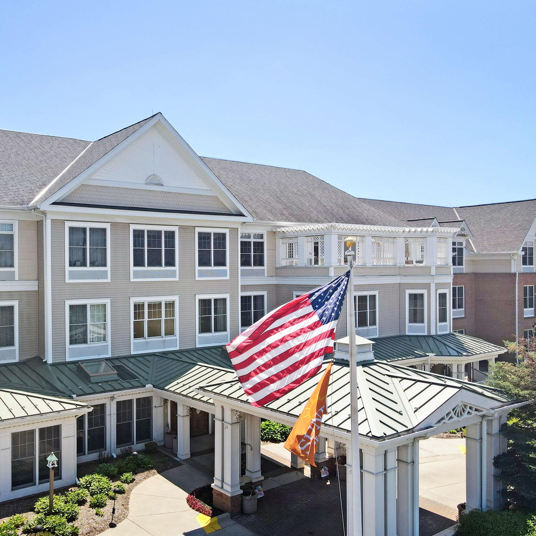 Feature.CommunitiesV2.Models.CommunityGallery.CommunityGalleryModel.Sunrise of Shelby Township | Exterior