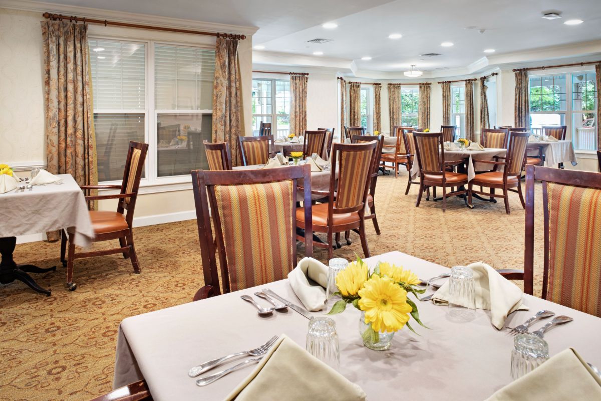 Sunrise of Northville | Dining