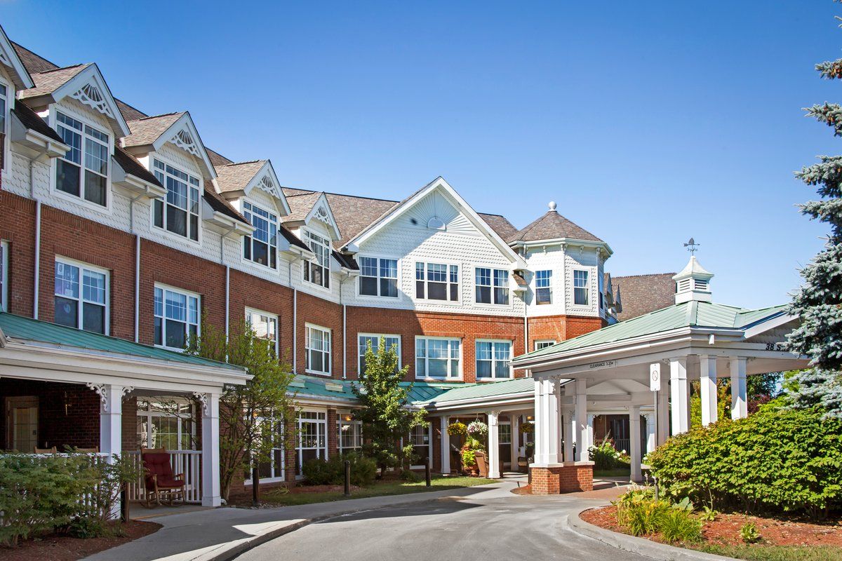 Sunrise of Unionville, Entryway