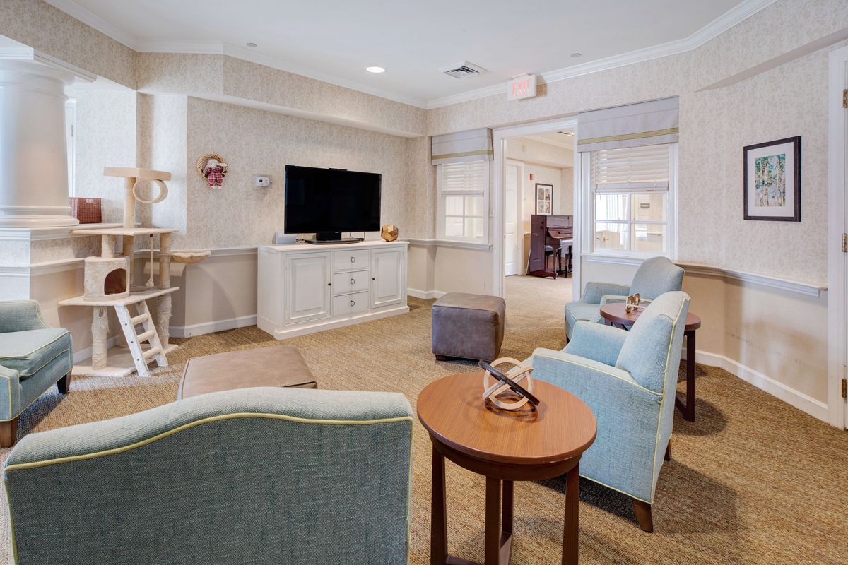 Sunrise of Blue Bell Reminscence Living Room