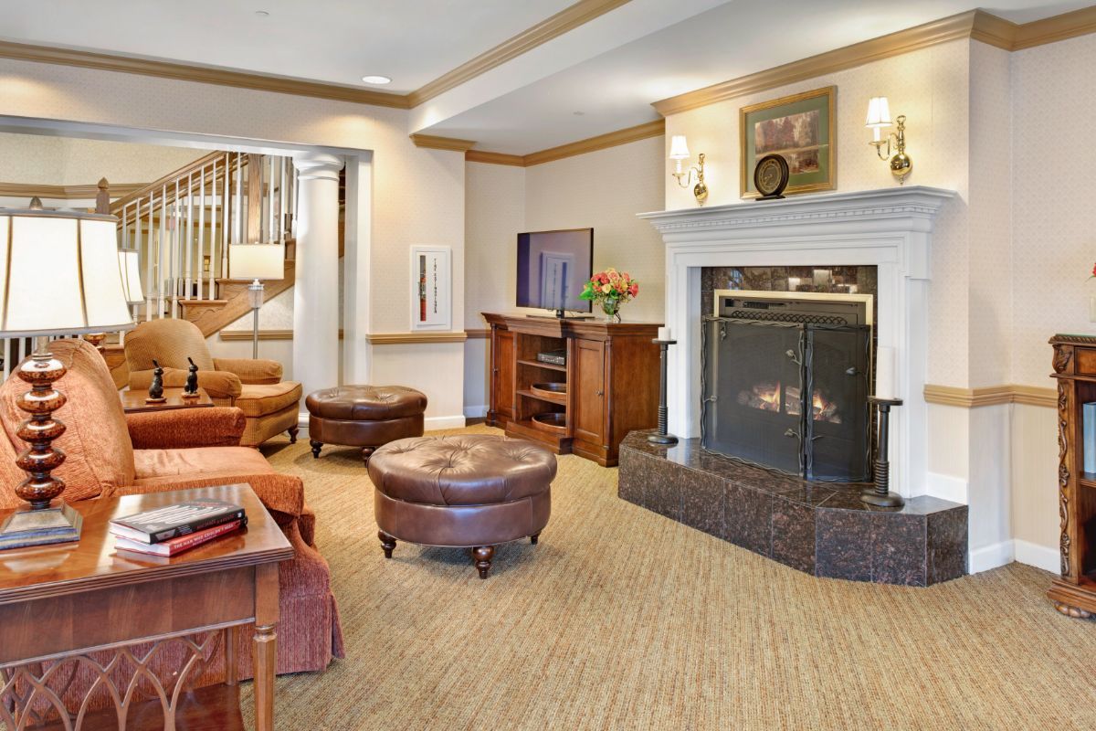 Living Room, Sunrise of Bloomfield
