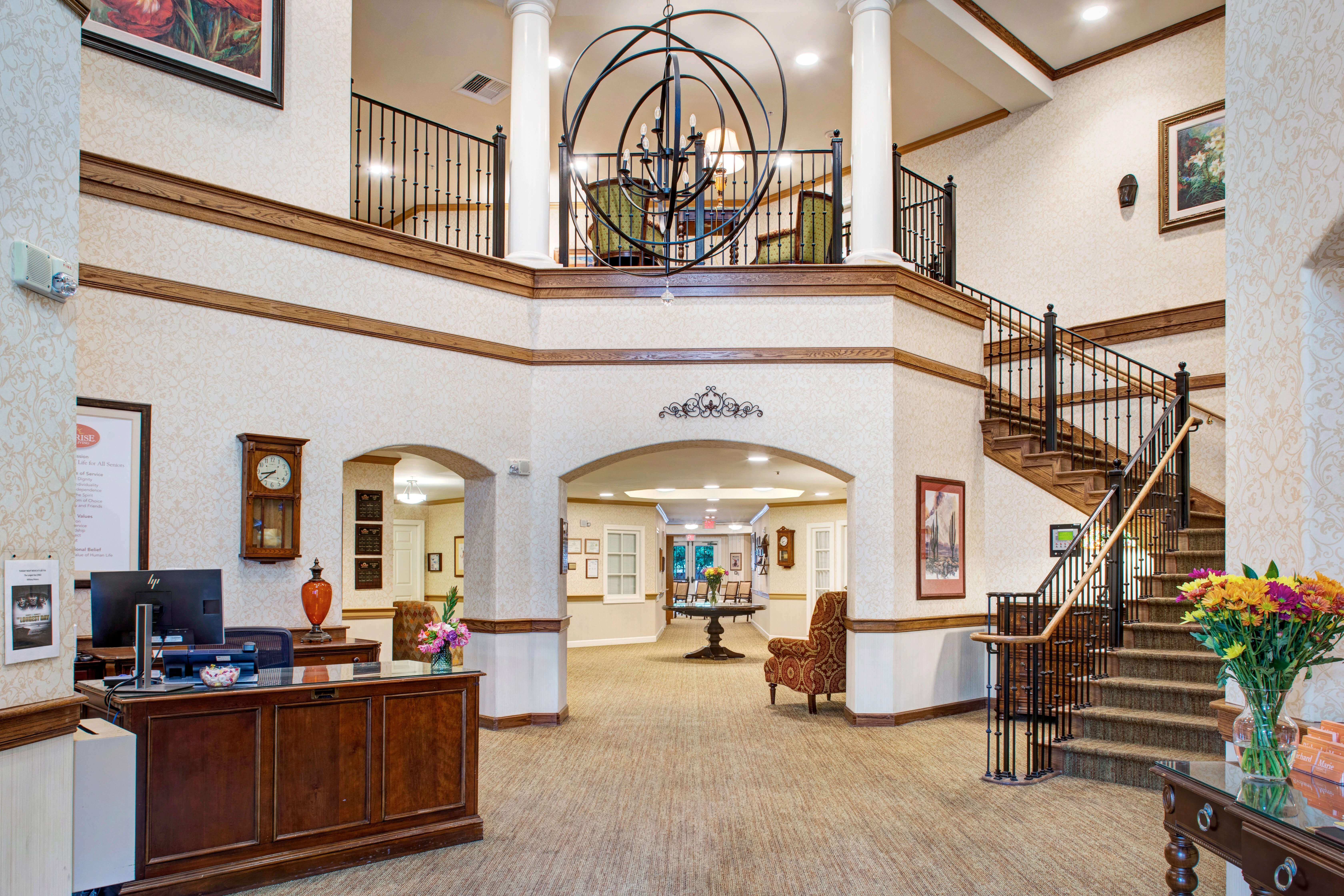 Lobby | Sunrise at River Road 