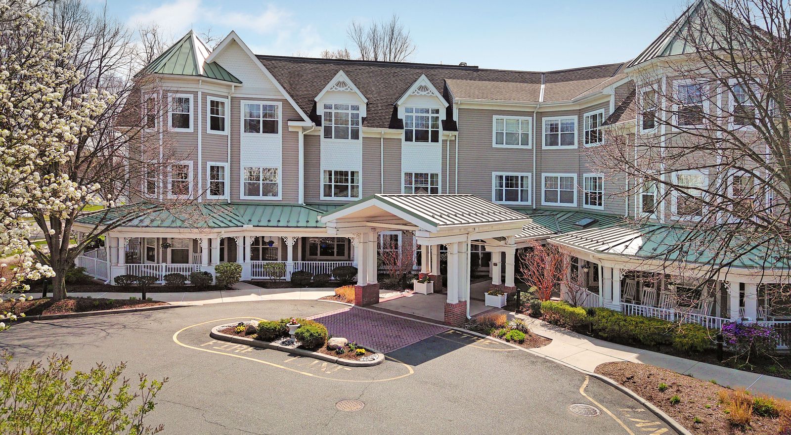 Assisted Senior Living in Paramus, NJ Sunrise of Paramus