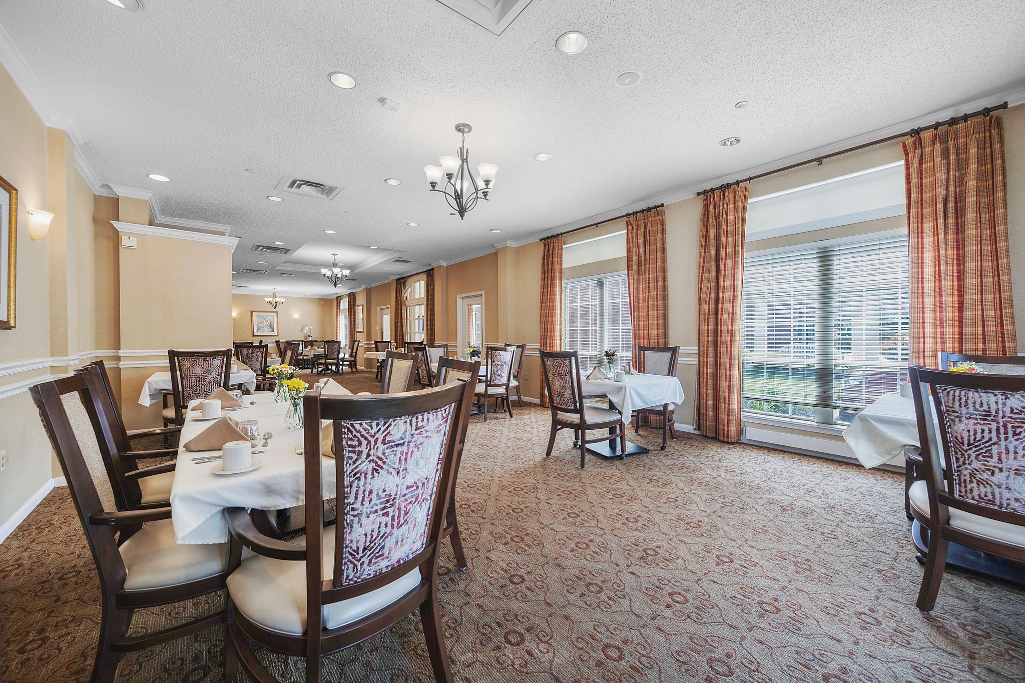 Brighton Gardens of Edison | Dining