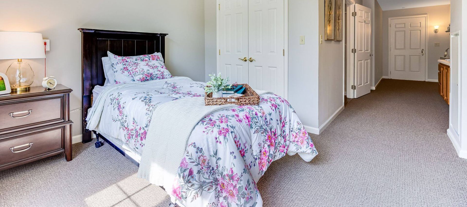 Sunrise of Basking Ridge Suite Bedroom