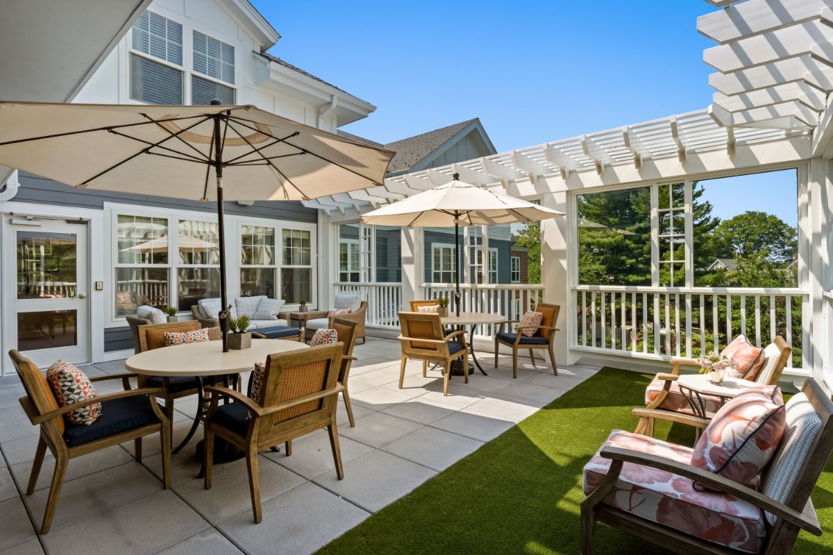 Virtual Tour & Photo Gallery Sunrise of Newton, MA