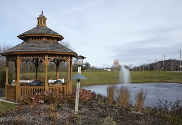 Sunrise of Gurnee | Garden