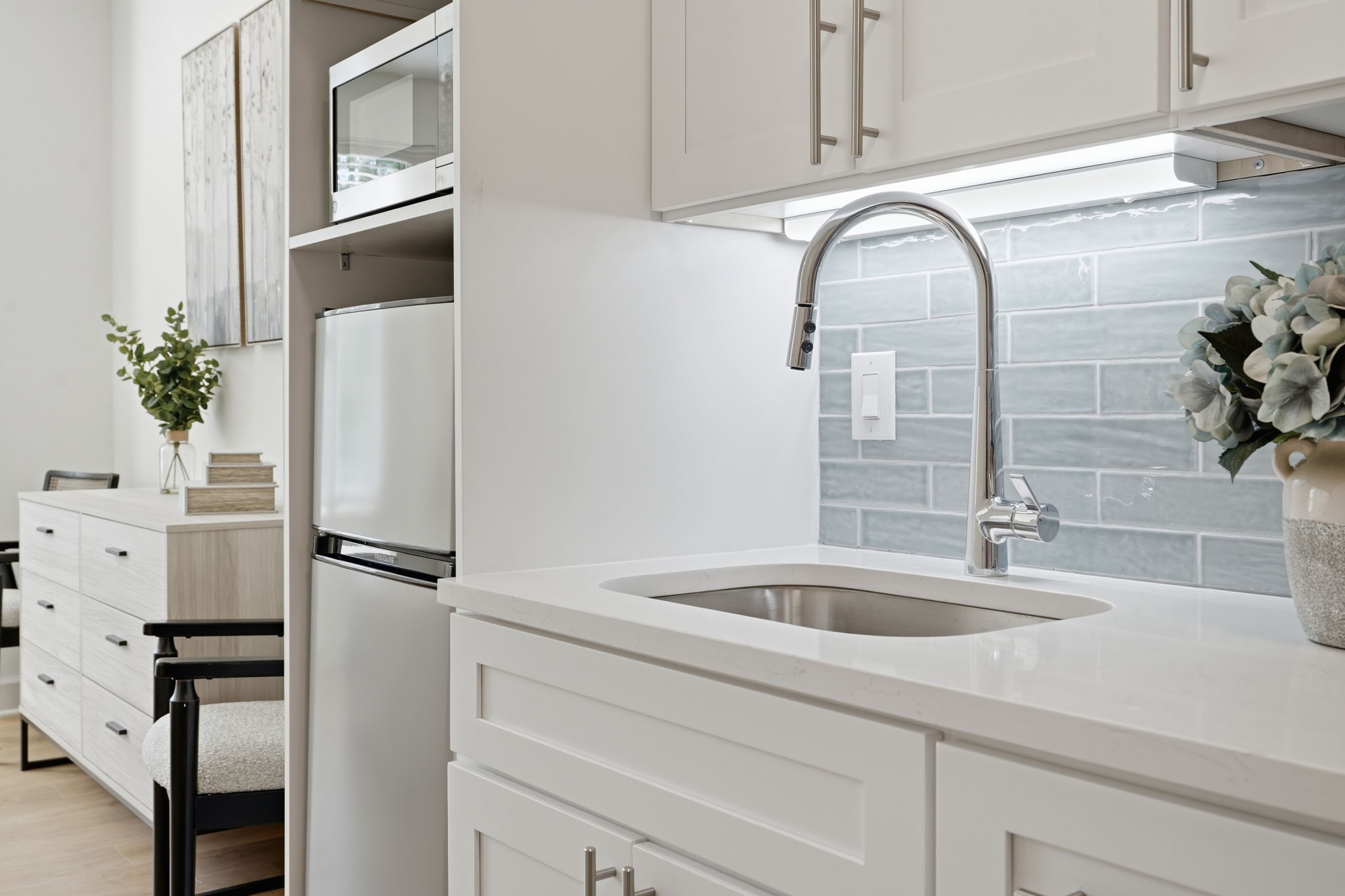 Sunrise at Fox Hill | Model Kitchenette