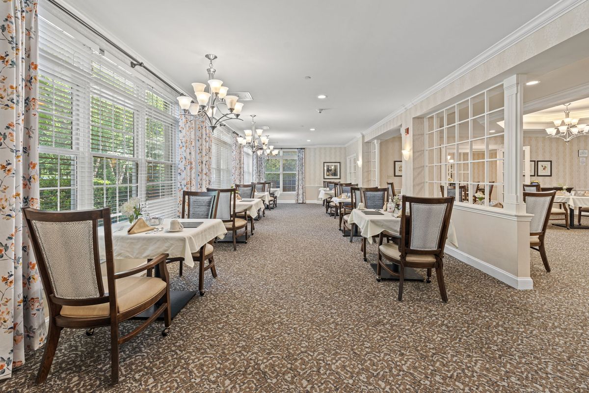 Sunrise of Fair Oaks VA I dining