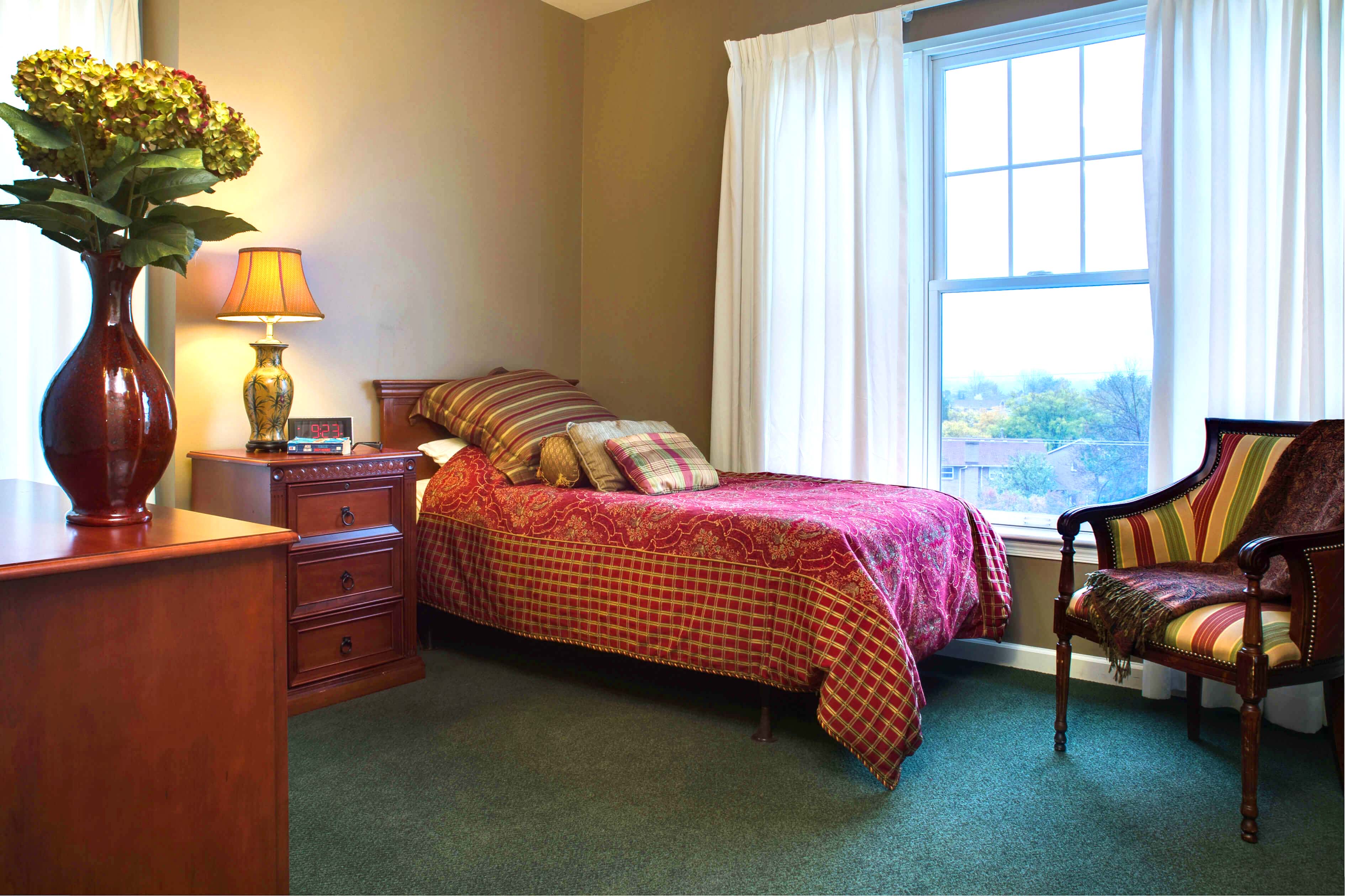 Sunrise of Erin Mills | Model Suite Bedroom