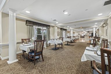 Dining Room | Sunrise of Hunter Mill