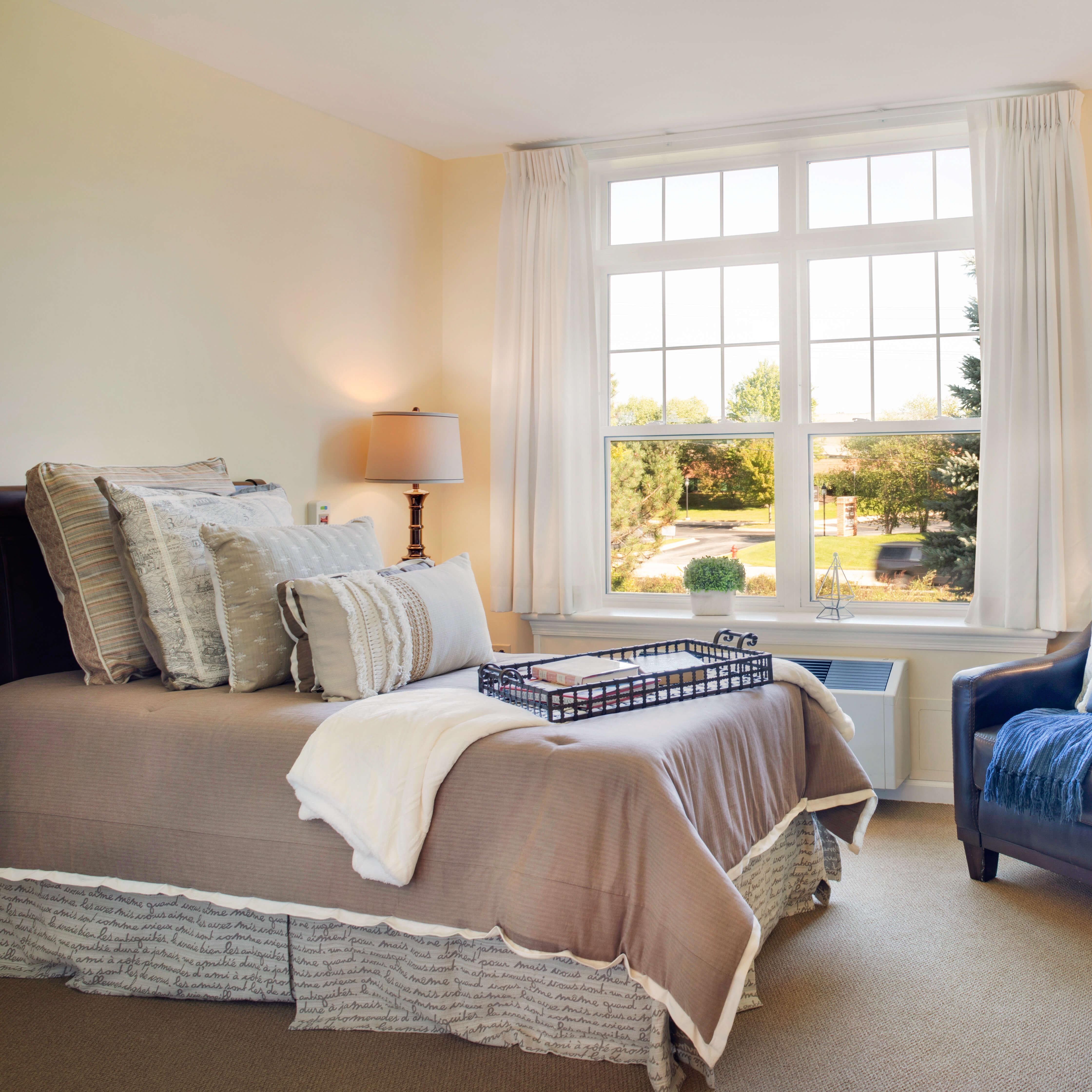 Sunrise of Crystal Lake | Bedroom