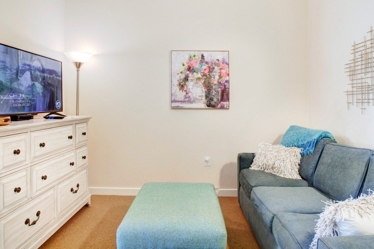 Sunrise of Hermosa Beach Suite Sitting Room