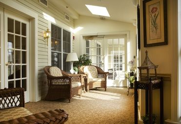 Sunrise of Gurnee | Porch