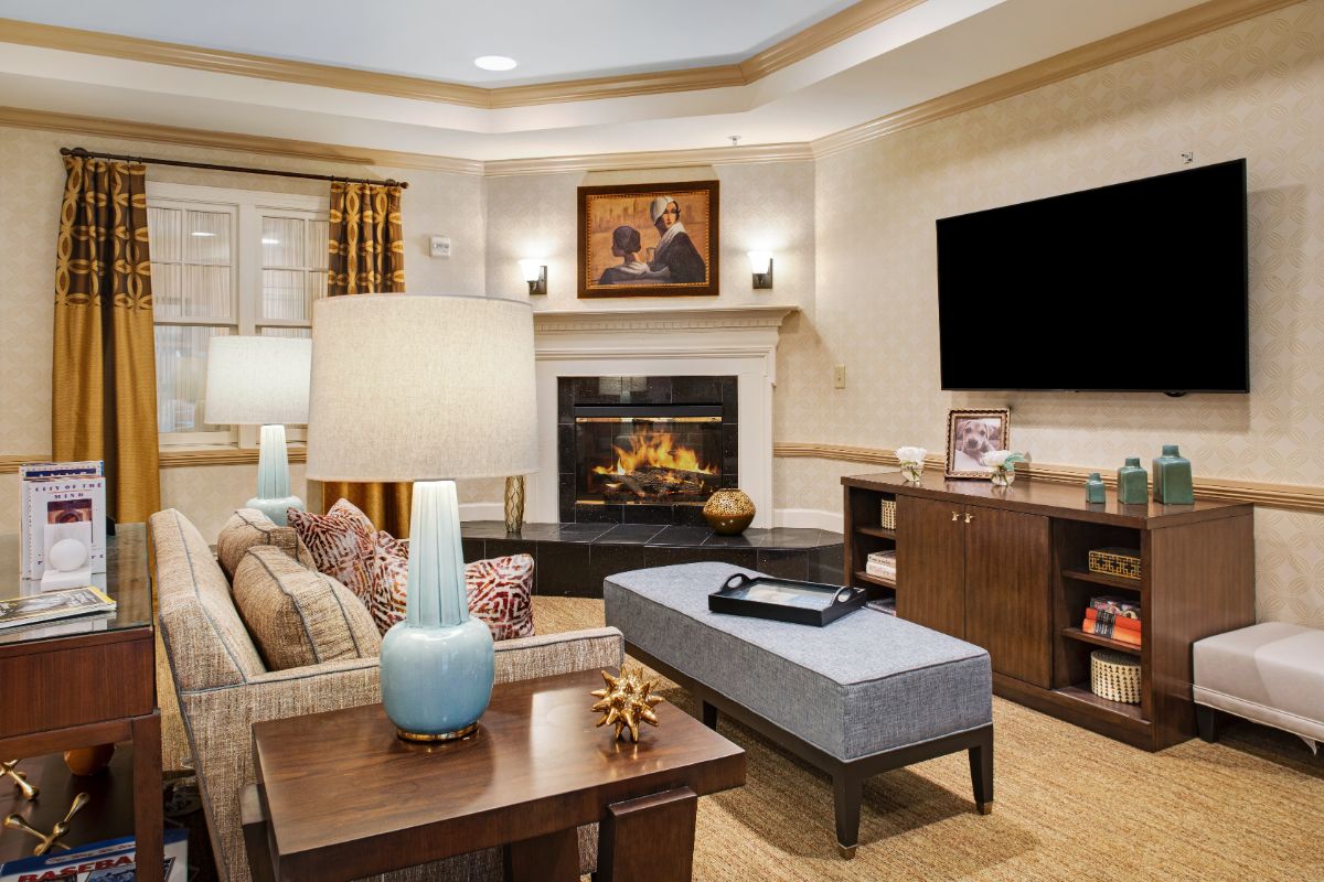 Sunrise of Johns Creek | Living Room